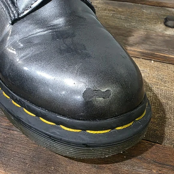 Dr. Martens 1460 Vegan Chrome Classic Synthetic Lace-Up 8 Eye Combat Boots. 9 - Picture 13 of 15